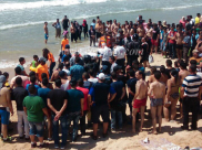  بالصور: اصابة خطيرة لمواطن تعرض لحادث غرق على شاطئ مدينة يافا 